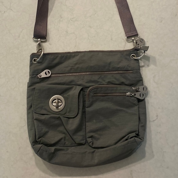 BAGGALLINI Crossbody Shoulder Messenger Bag - Picture 1 of 7